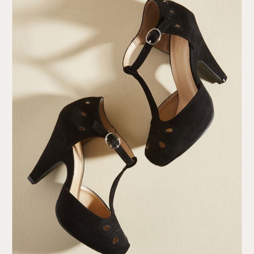 Black vintage style heels